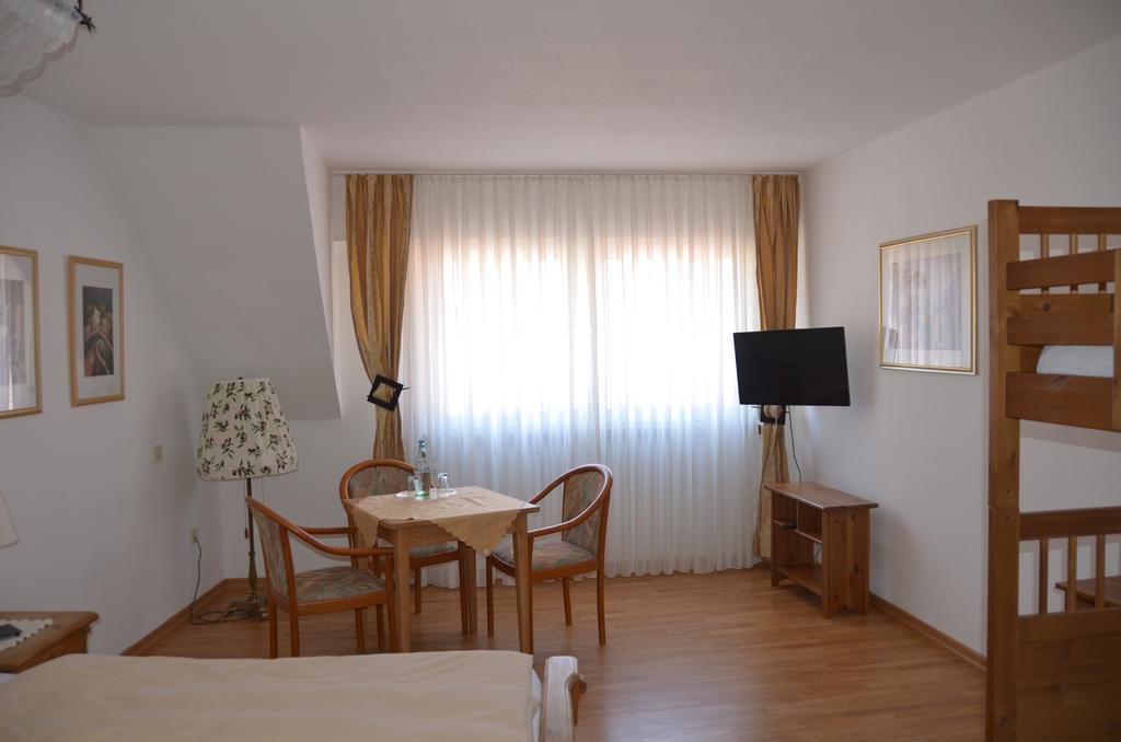 Hotel Feiden Garni Ediger-Eller Bagian luar foto