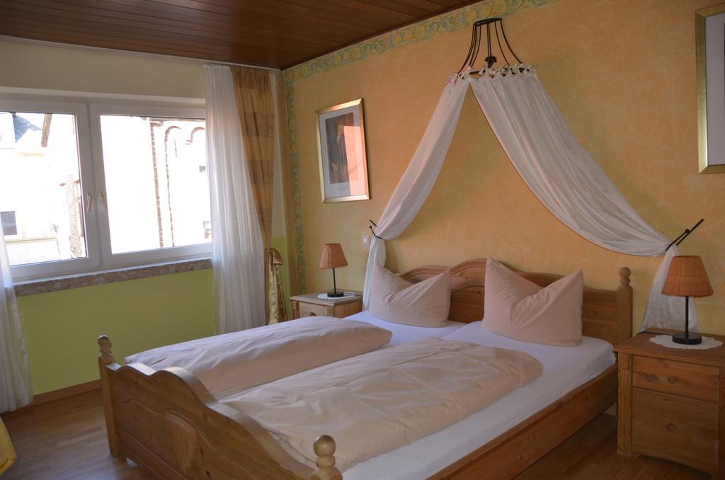 Hotel Feiden Garni Ediger-Eller Bagian luar foto