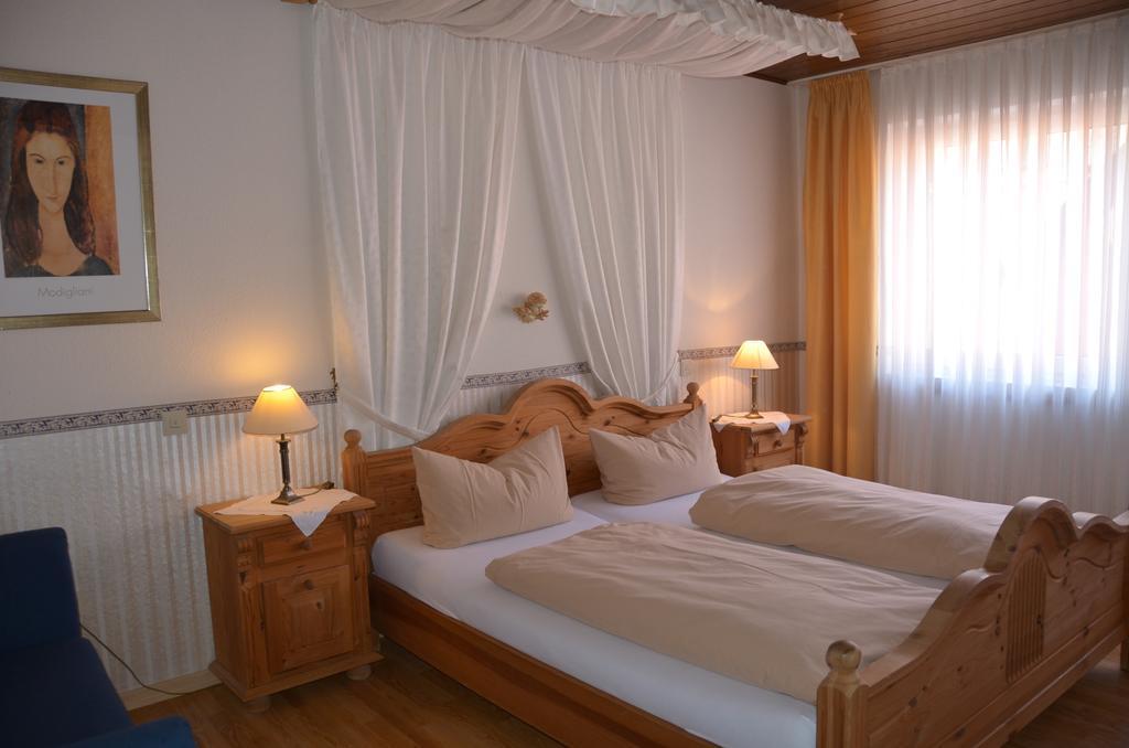 Hotel Feiden Garni Ediger-Eller Bagian luar foto